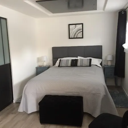 Chambre D'hote Les Nympheas بيت ضيافة ويميرو